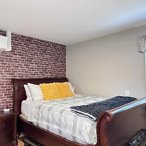 https://e3-centrally-located-in-carytown-fully-fenced.top-richmond-hotels.com